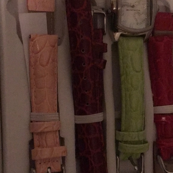 Invicta ladies watch with 7 different colored band - Picture 3 of 4